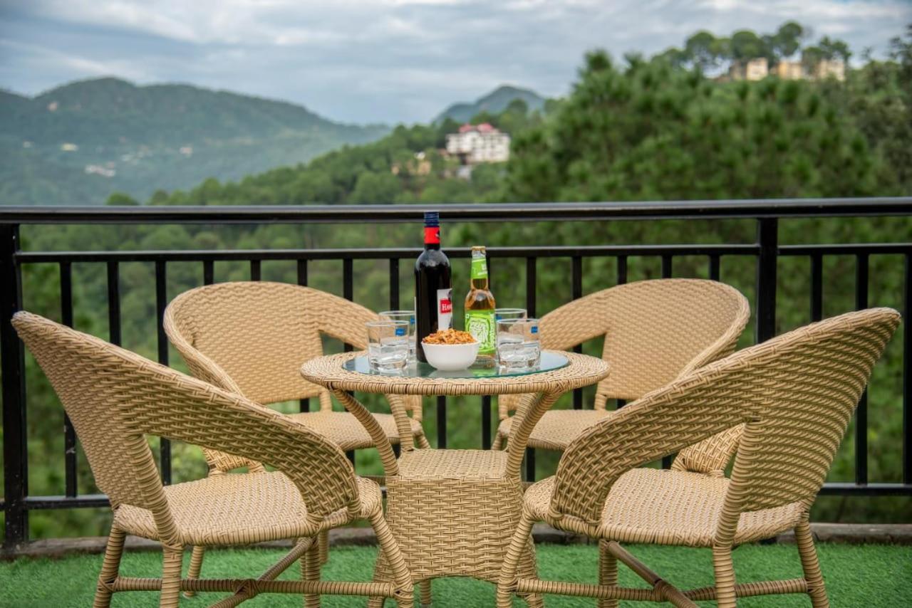 Mystic Kasauli I Pvt Balcony I Peacefull Area I Serviced Apt I By Exotic Stays Extérieur photo